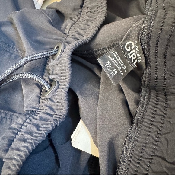 Athleta Girl Lot Of 4 Pink Pullover Black Camo Joggers XL 14 - Picture 4 of 8